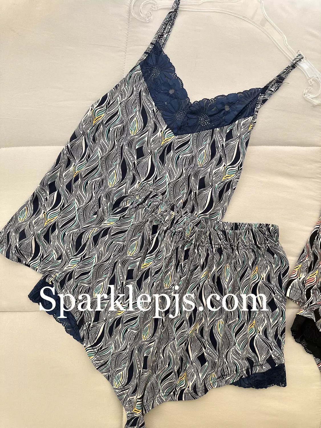 Wave set shorts image