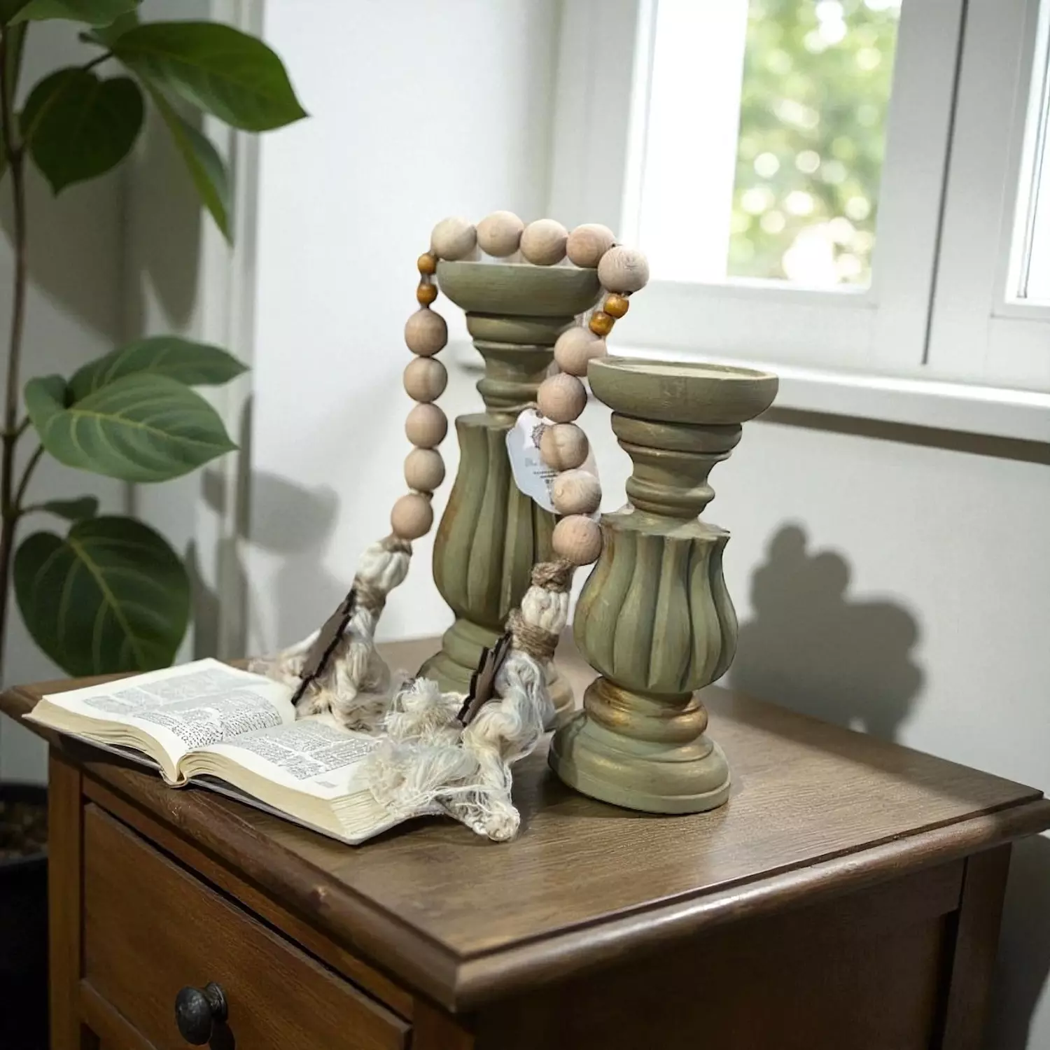 banner image for The Tiffany box 