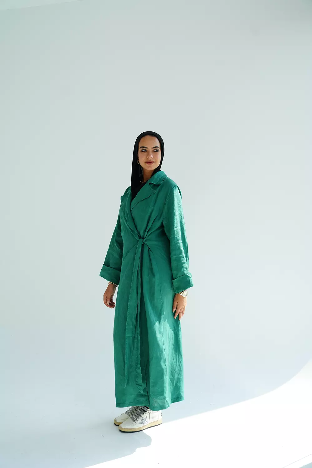 Green side-tie linen dress  image