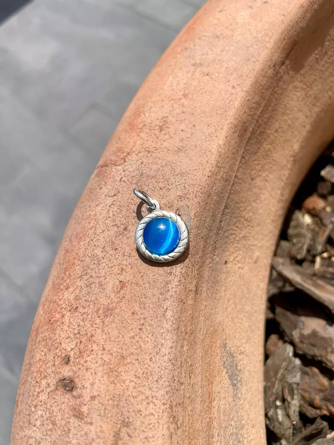 Cat Eye Pendant image