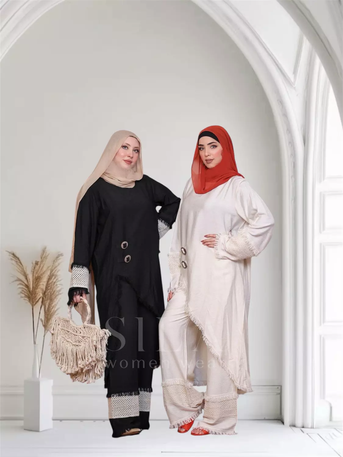 Linen Suit with Delicate Guipure – Effortless Elegance 2