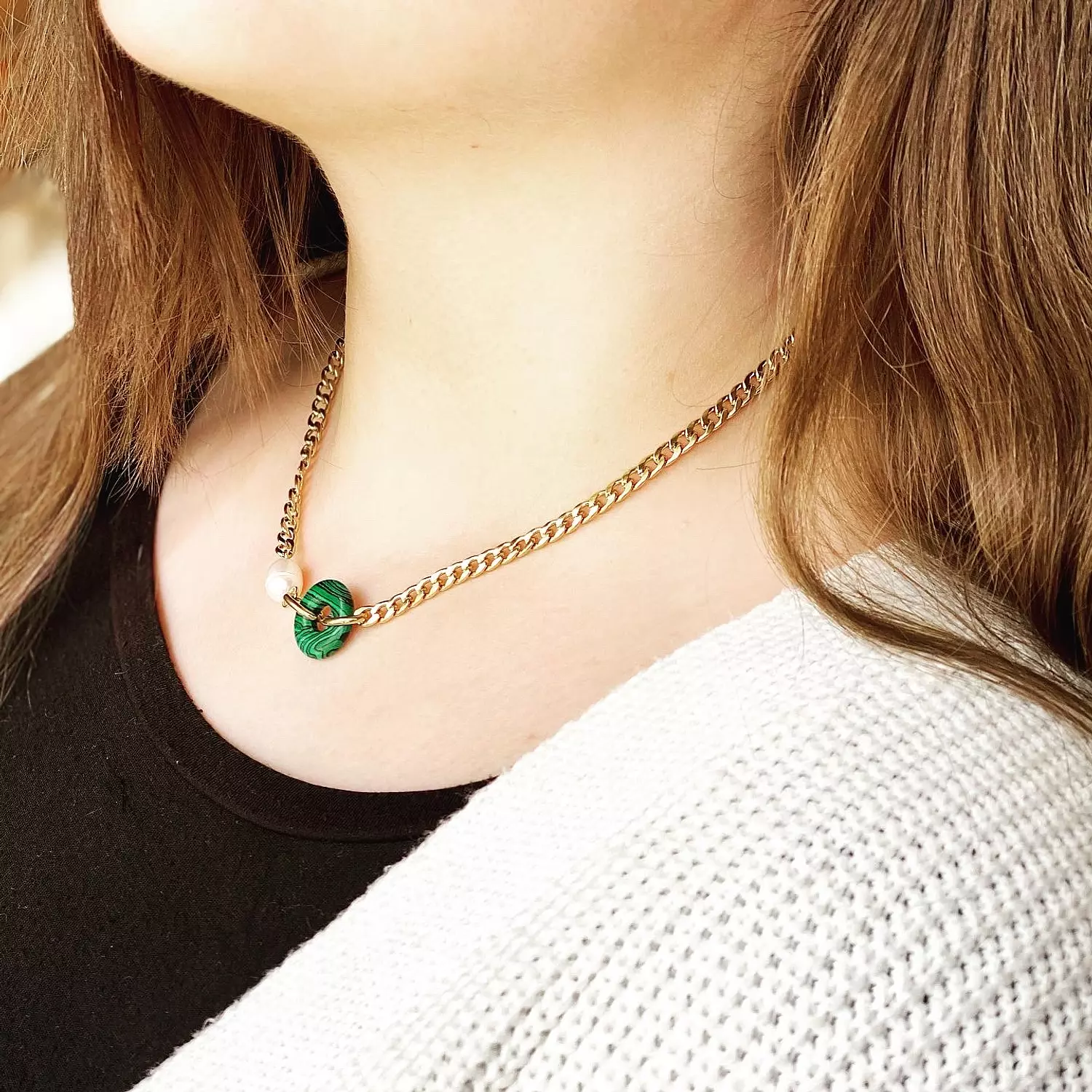 Fresh water pearl with natural green stone necklace 3