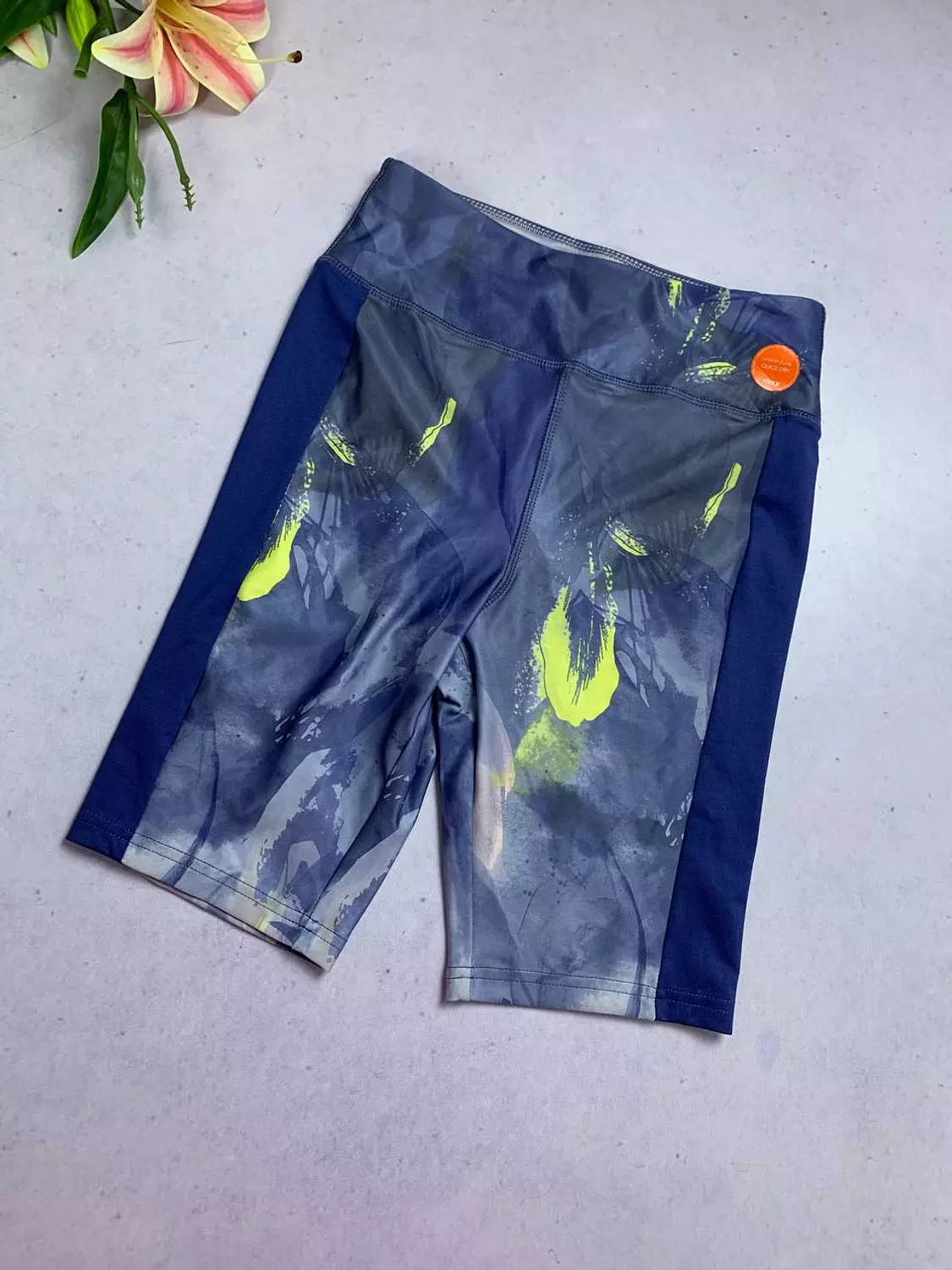 Sportive shorts from Max image