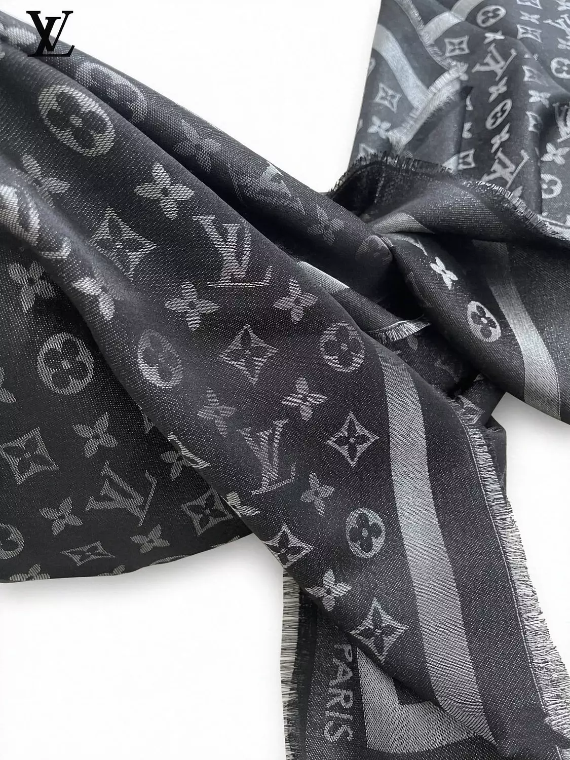Louis Vuitton scarf Black and silver 5
