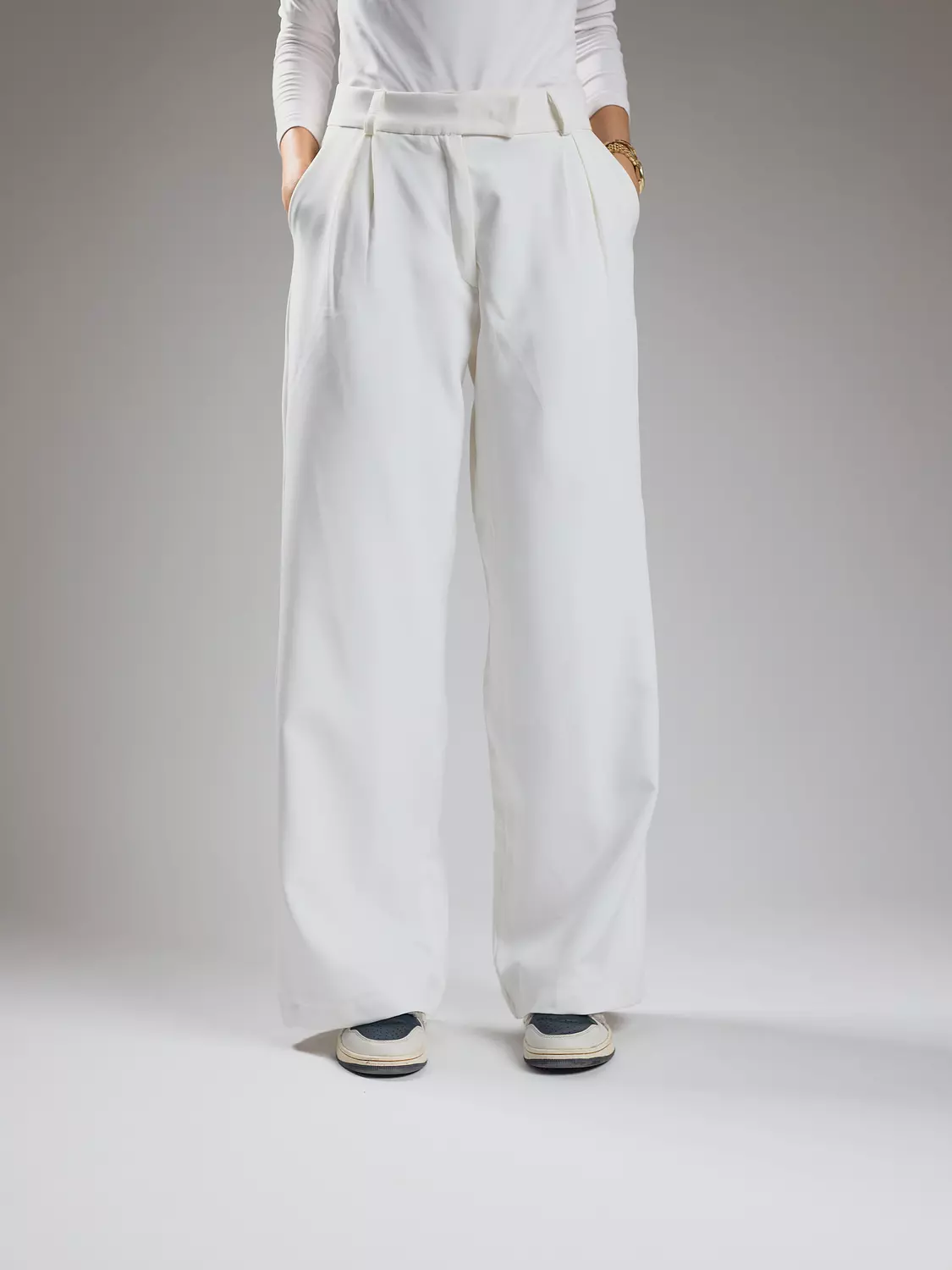 WHITE OG PANT image