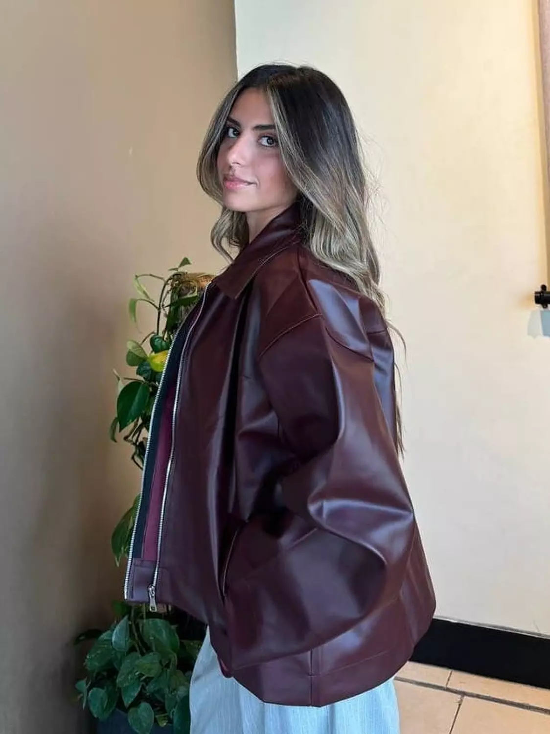 Loose Fit Zippered Leather Jacket 6