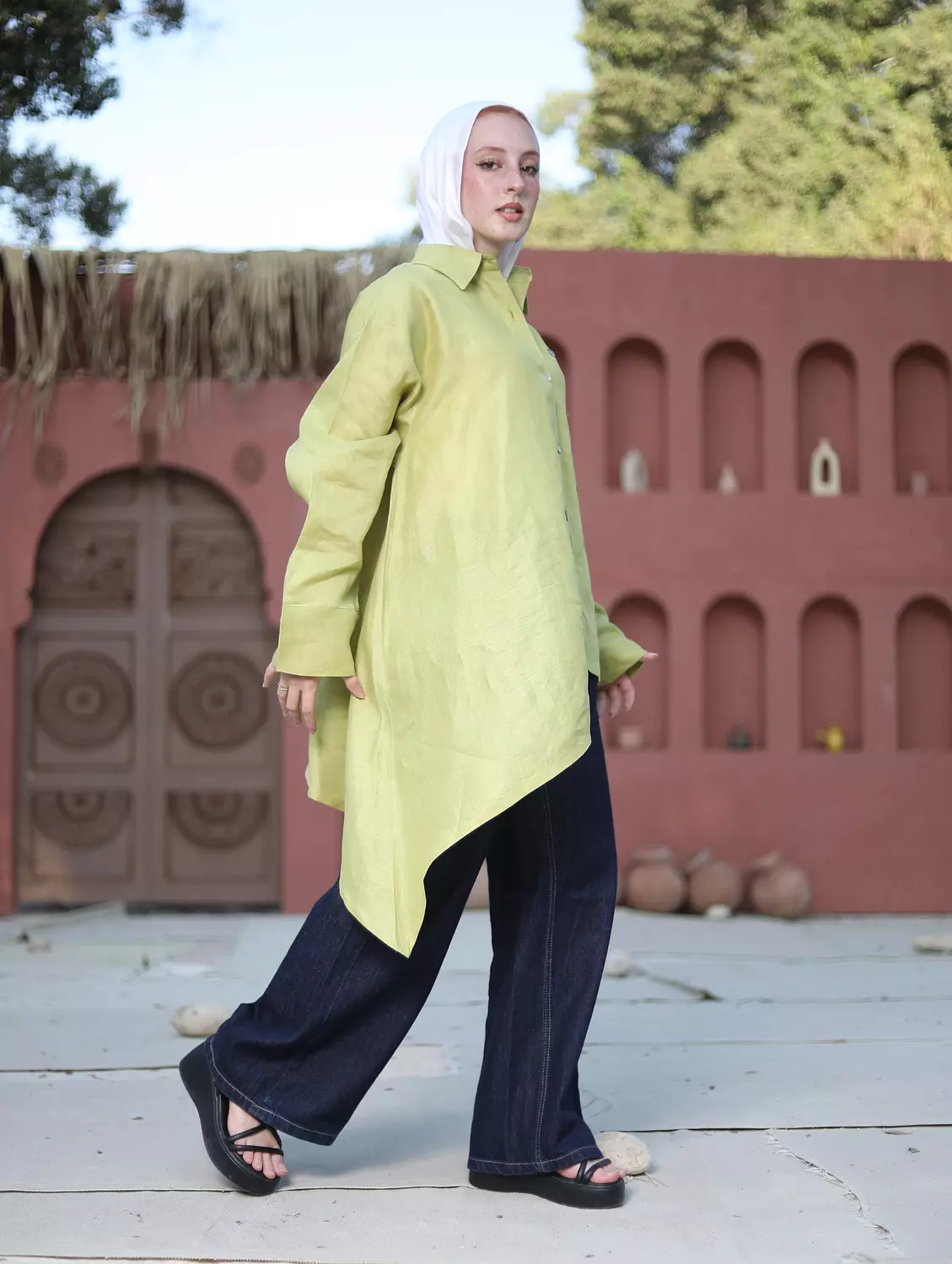 HIGH-LOW LINEN shirt in matcha green 3