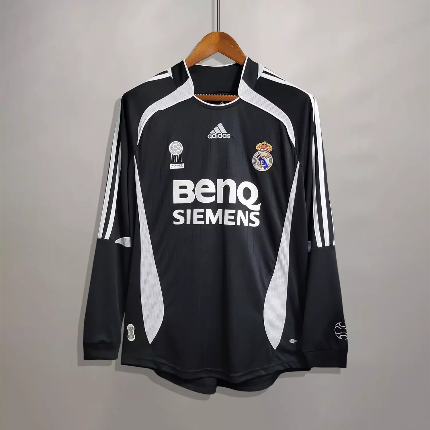 REAL MADRID 06/07 - CLASSIC image