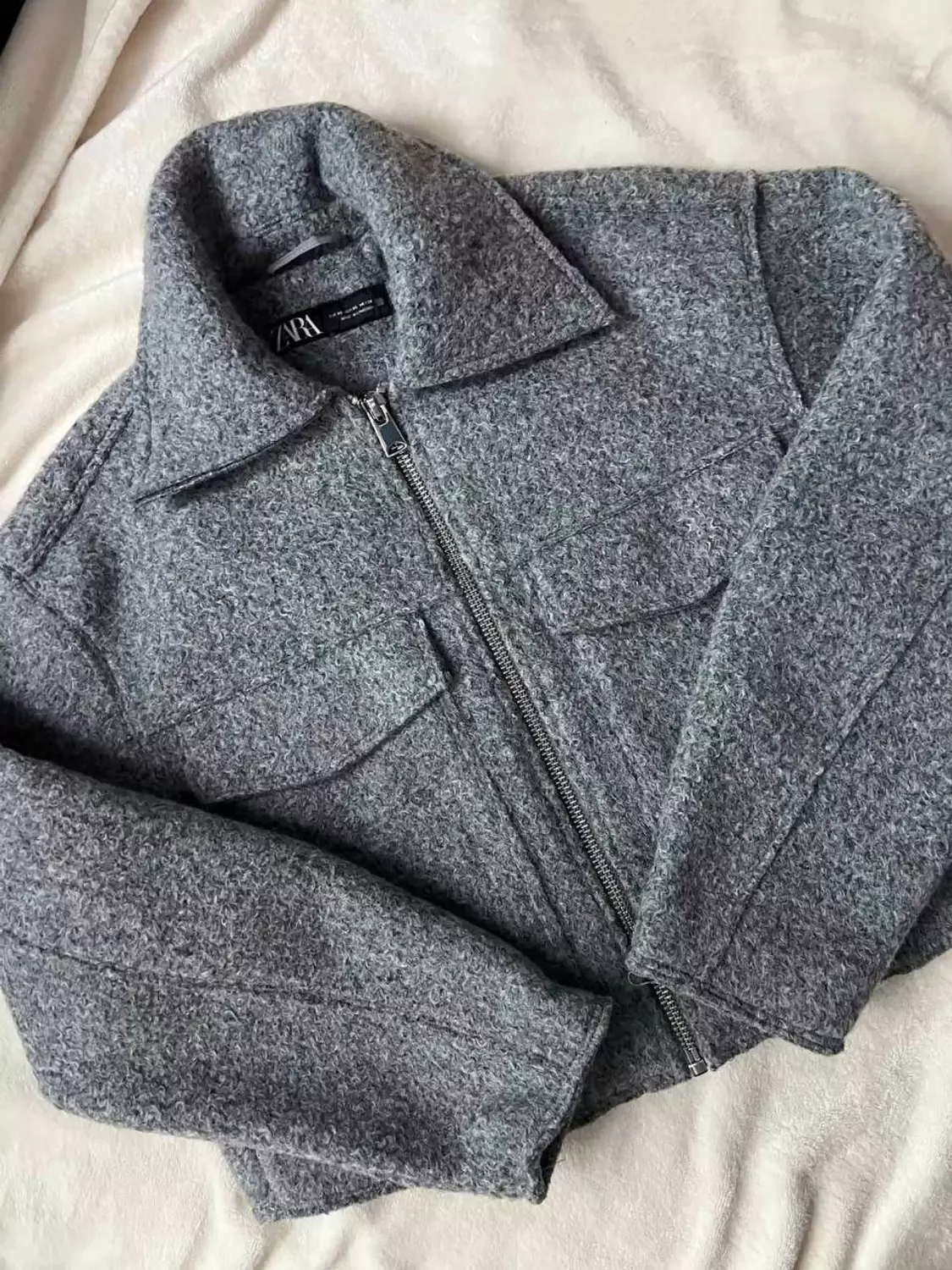Cropped jacket with zipper  3
