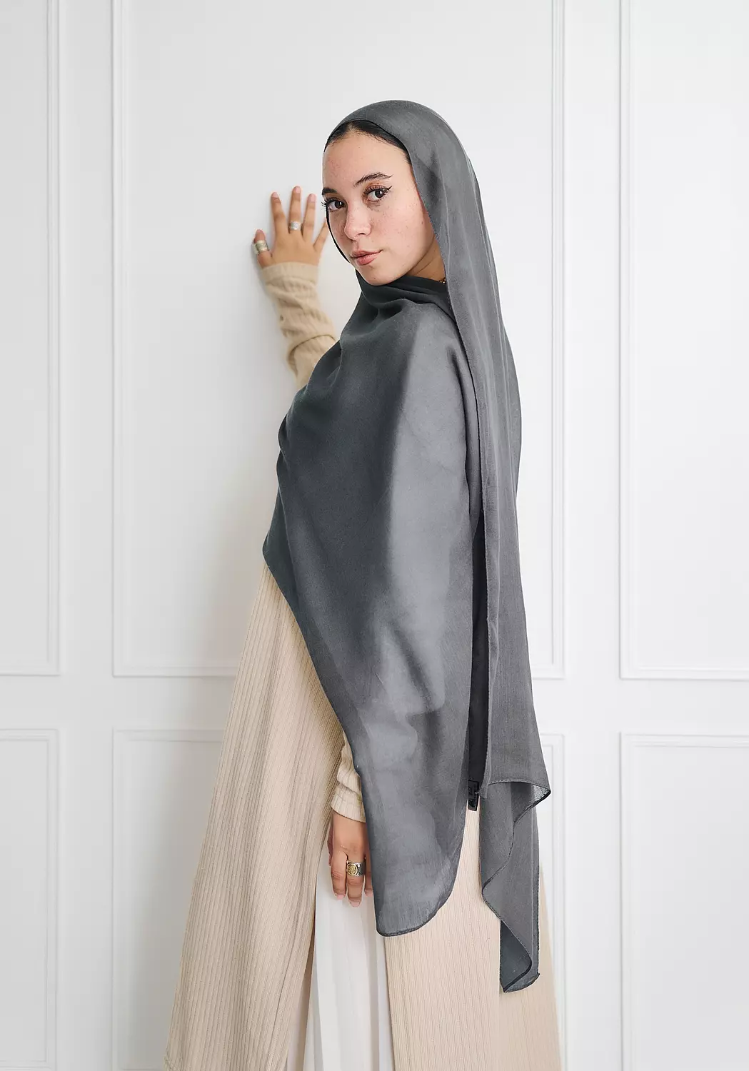 Dark gray - modal image