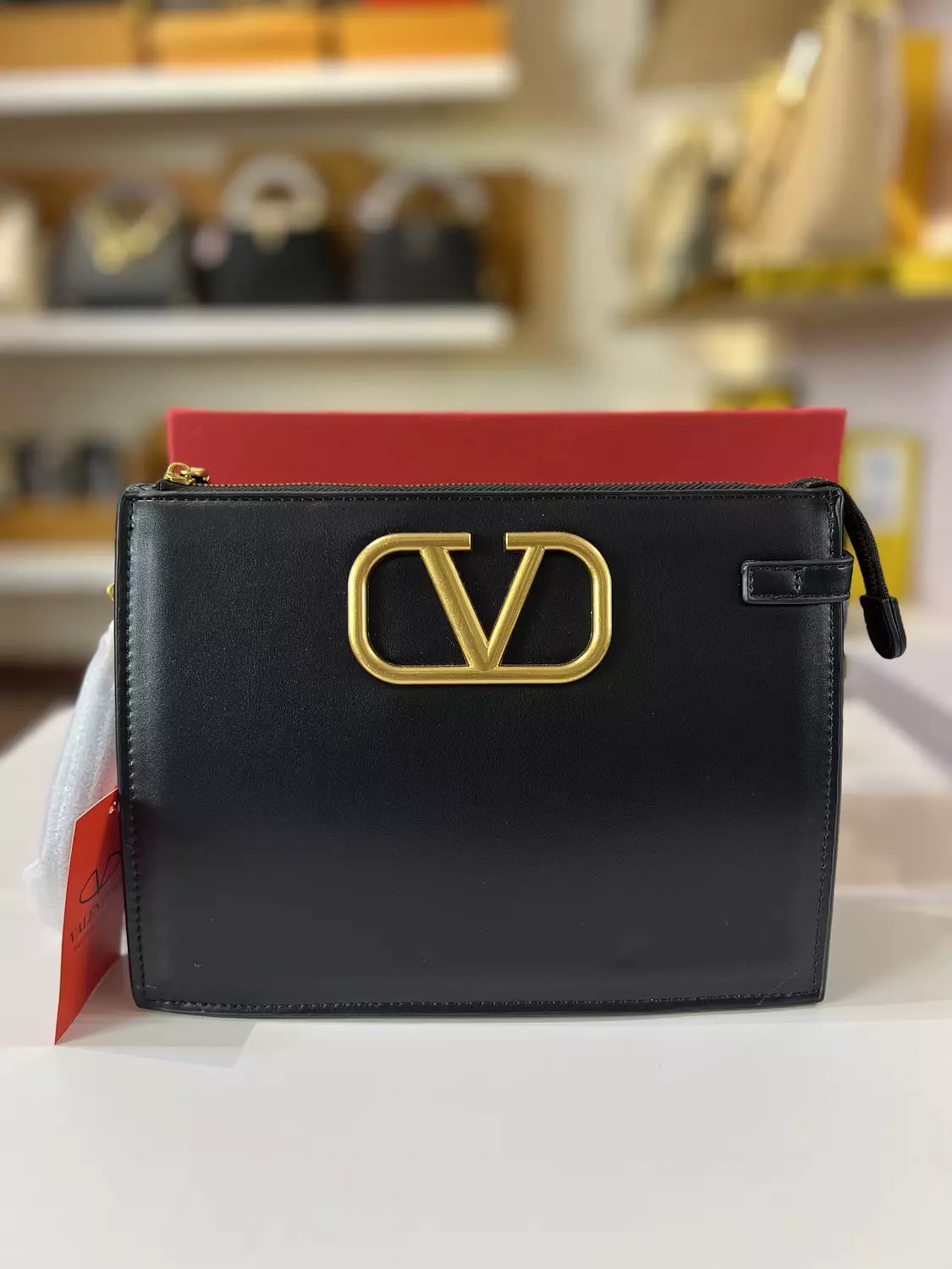 Valentino clutch  image