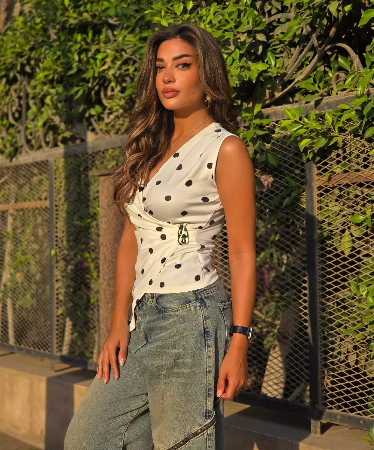 White polka top w gold accessory  2