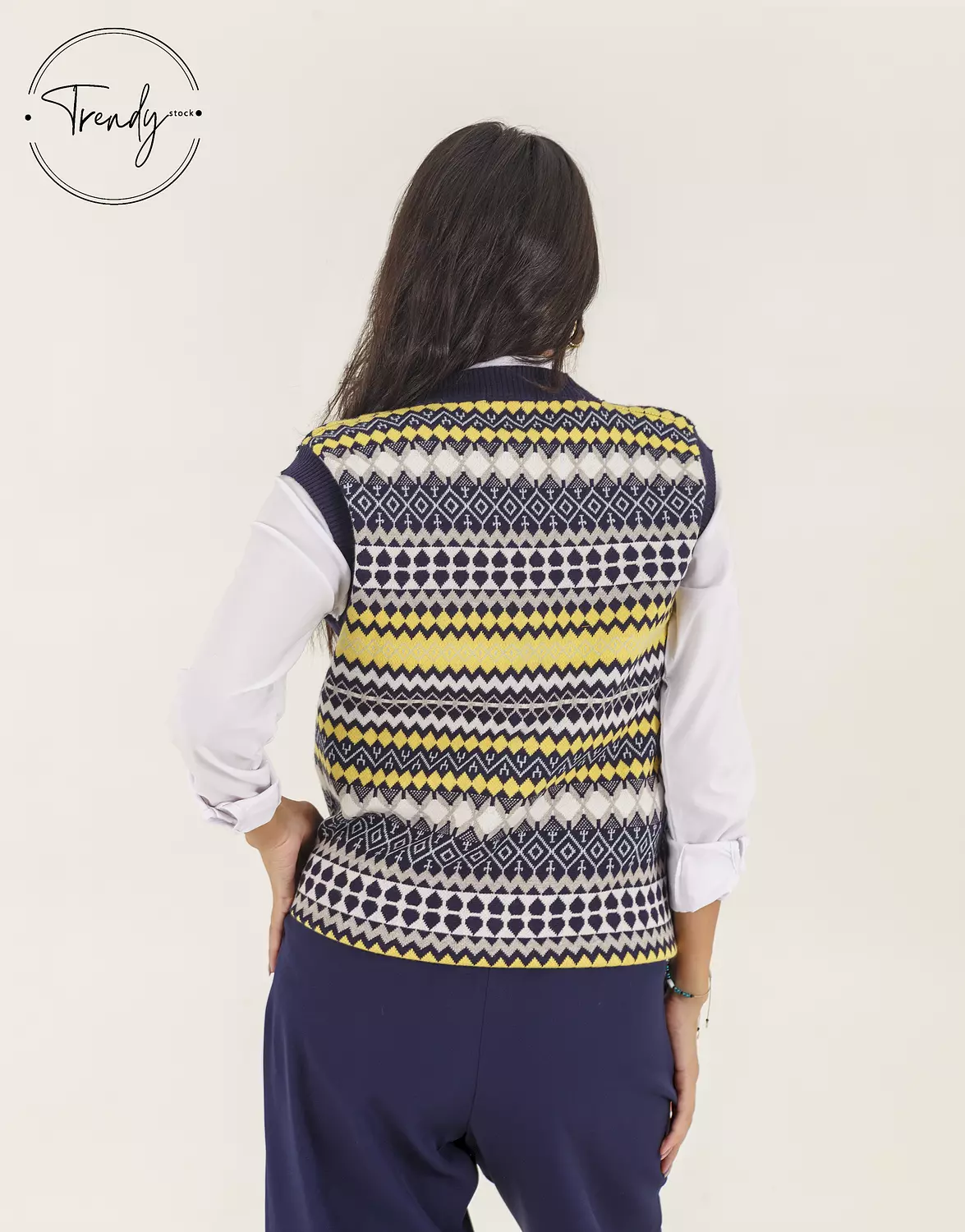 Knitted Sleeveless Vest 2