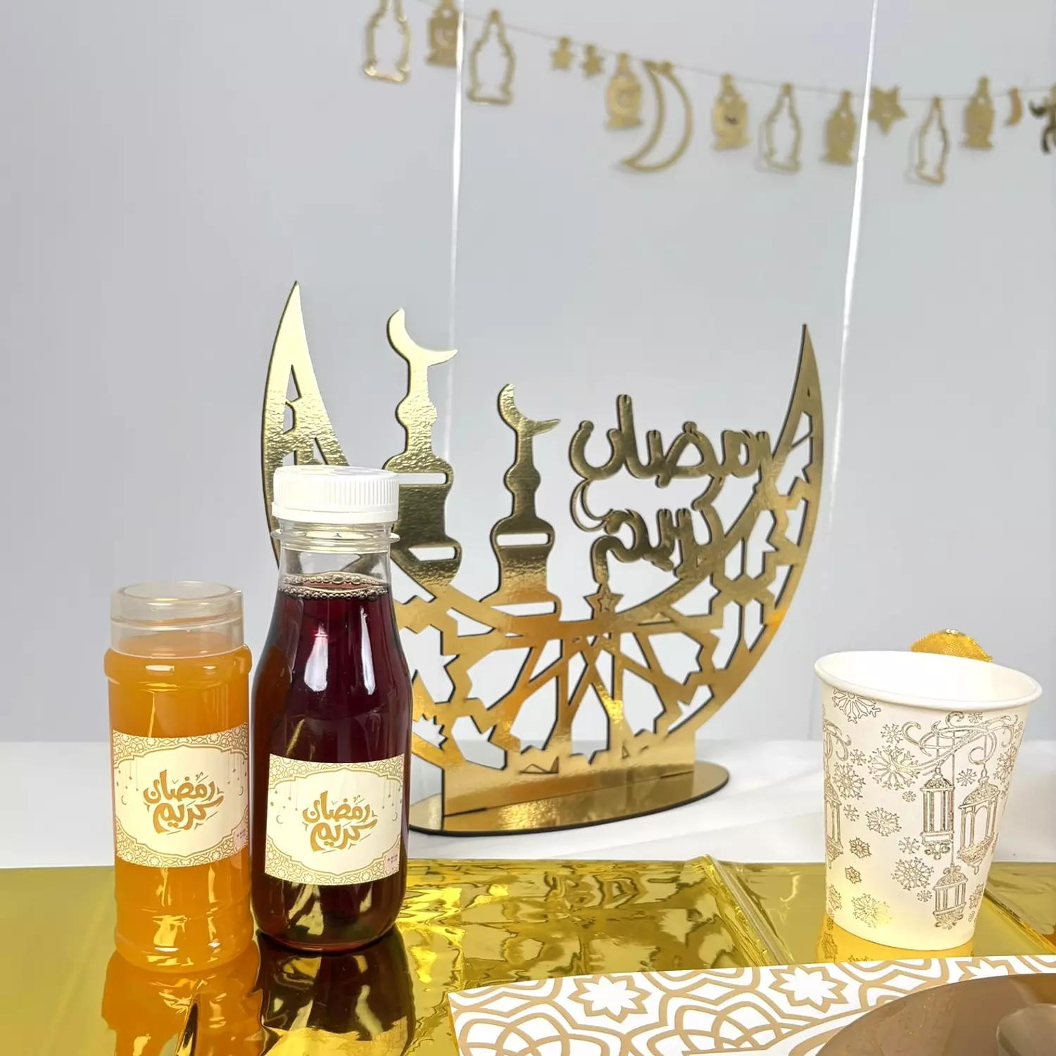 Gold Ramadan Paper Cups 6