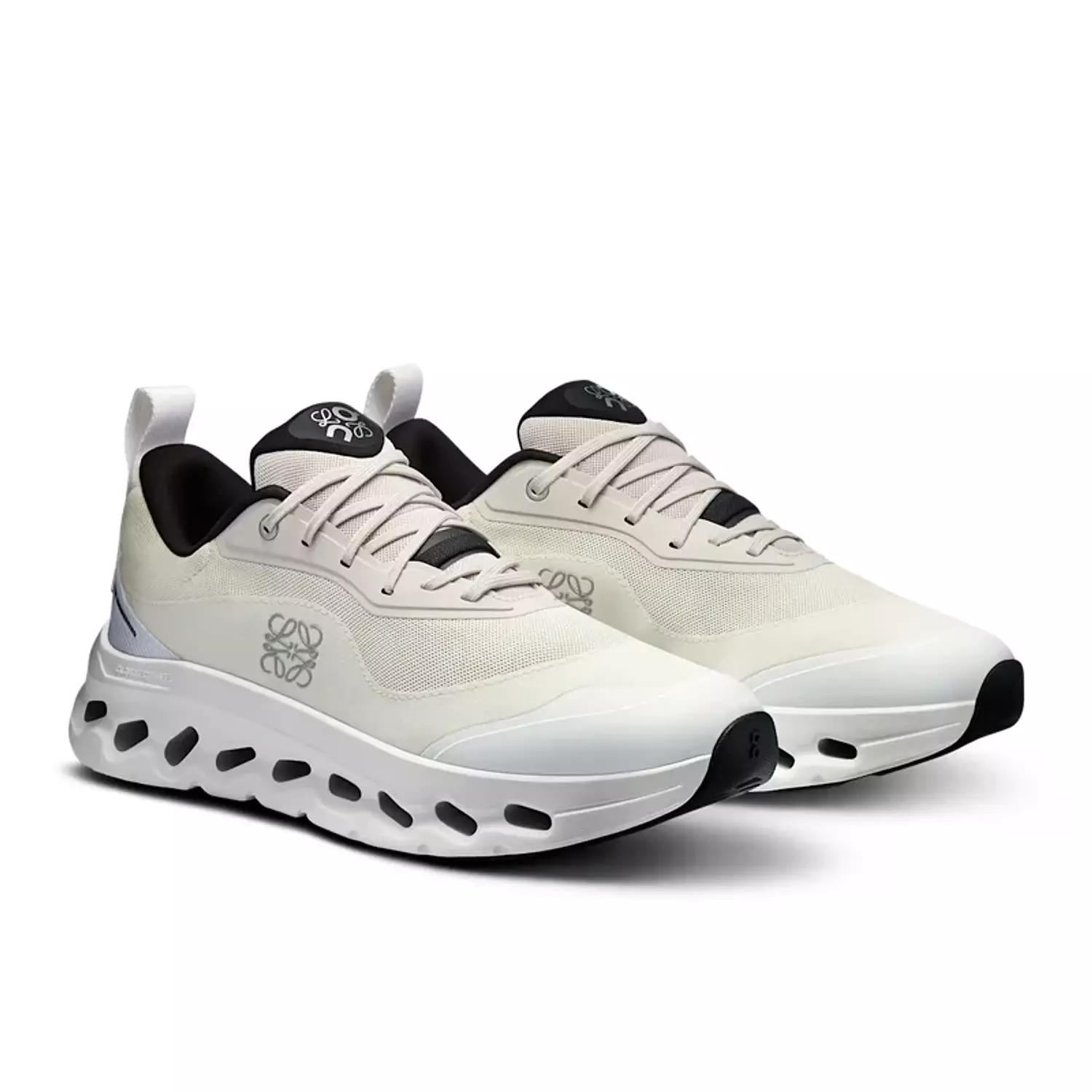 On Running Cloudtilt 2 - LOEWE Sand White  2
