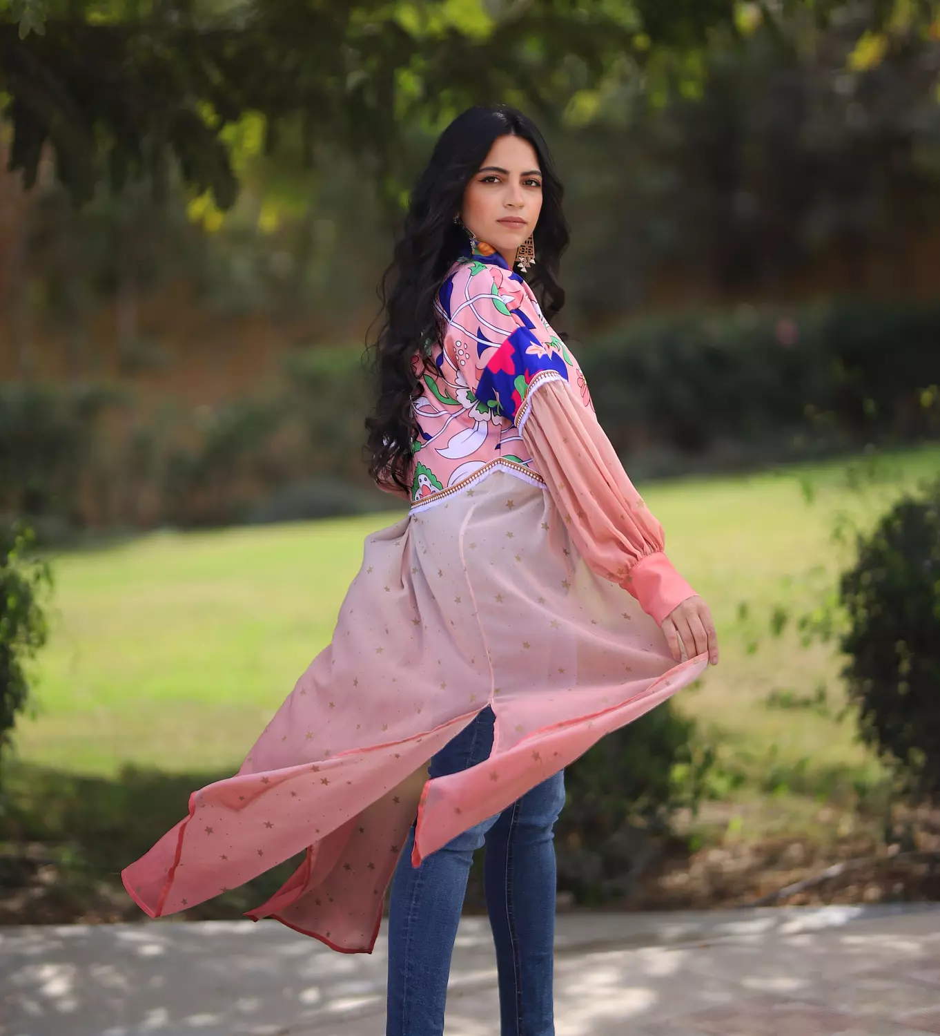 <p style="text-align: start"></p>