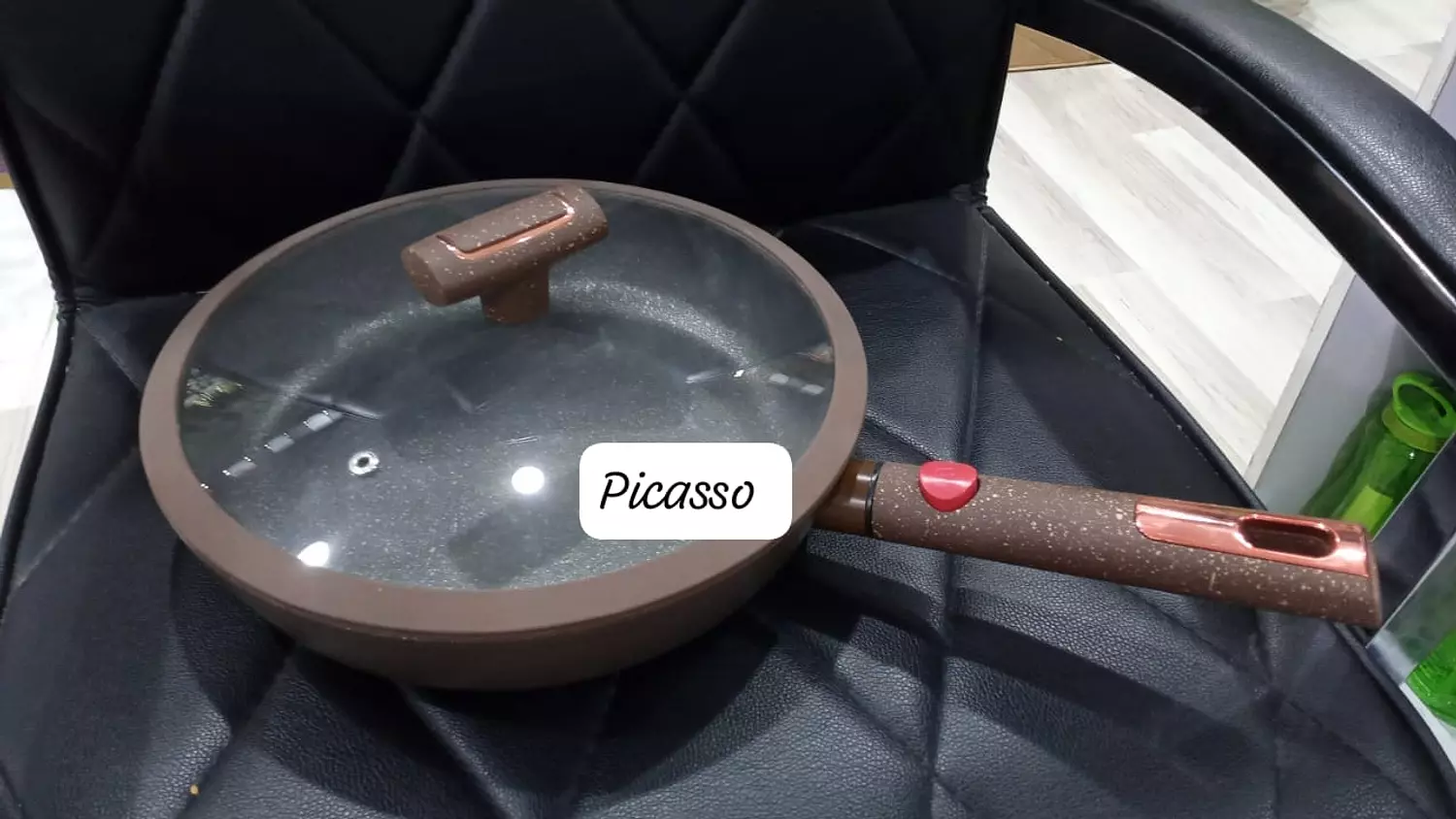 Granite frying pan image