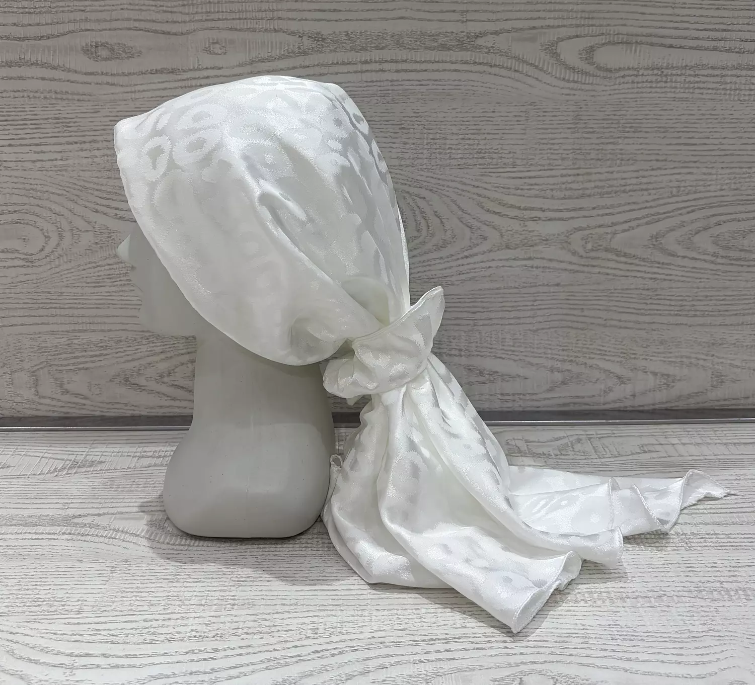 Turban Scrunchie -Pearl image