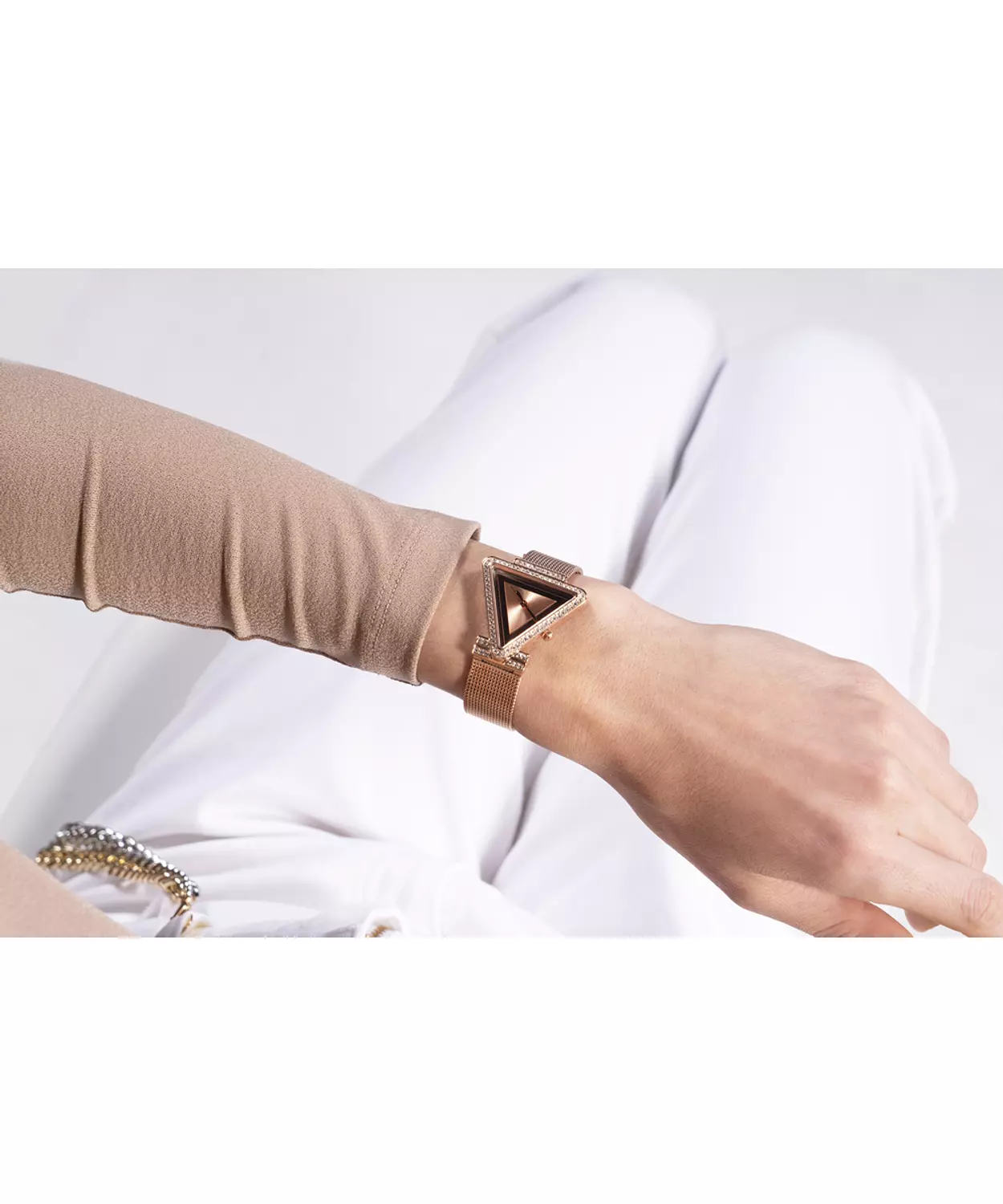 GUESS GW0508L3 ANALOG WATCH  For Women Rose Gold Stainless Steel/Mesh Polished Bracelet  6
