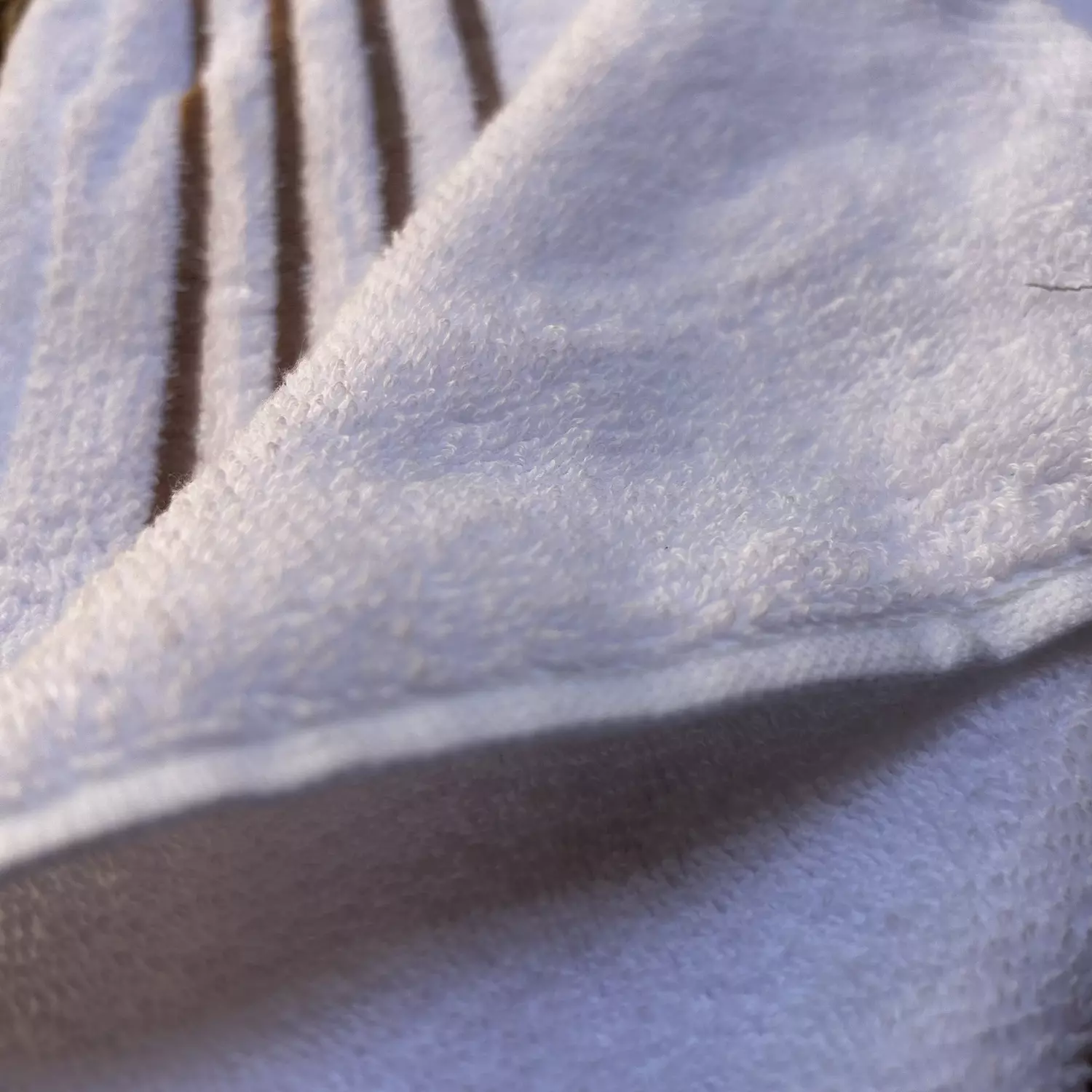 Small White Stripped Gold Single Towel  3