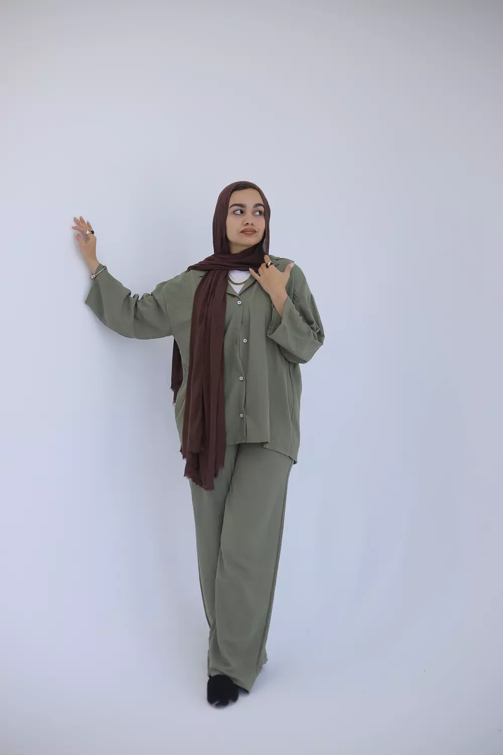 Brown linen suit 1
